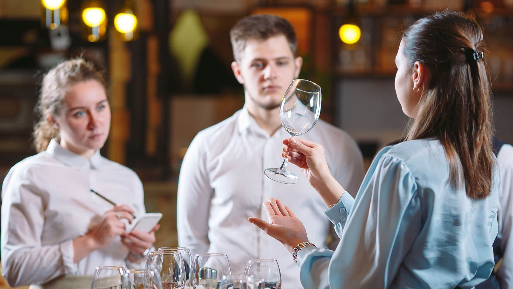 Guidelines for Training Restaurant Servers